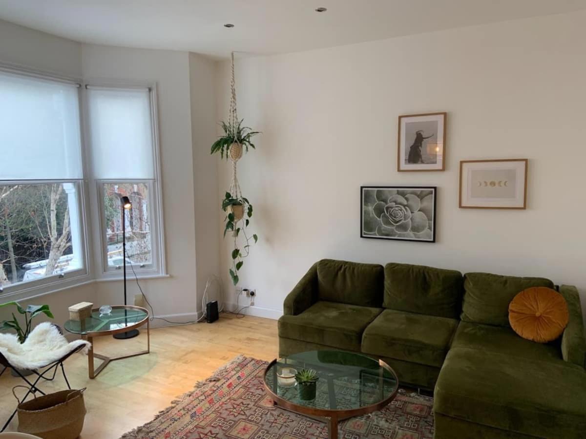 Lovely Spacious 1-Bedroom Flat In Tufnell Park Close To Central London Londres Exterior foto