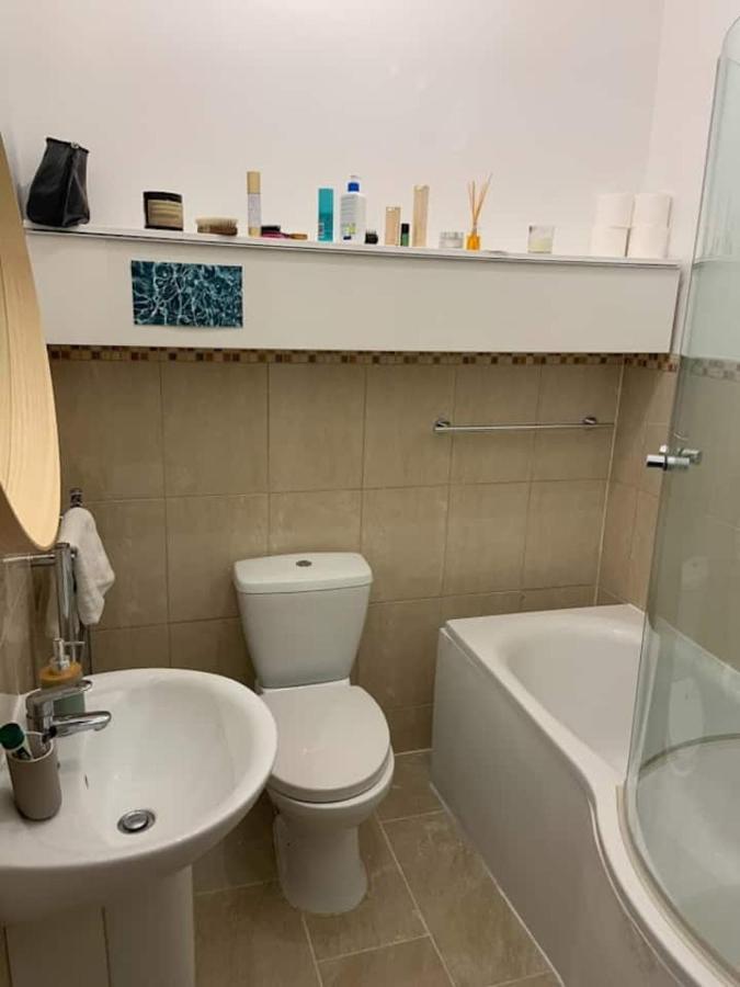 Lovely Spacious 1-Bedroom Flat In Tufnell Park Close To Central London Londres Exterior foto